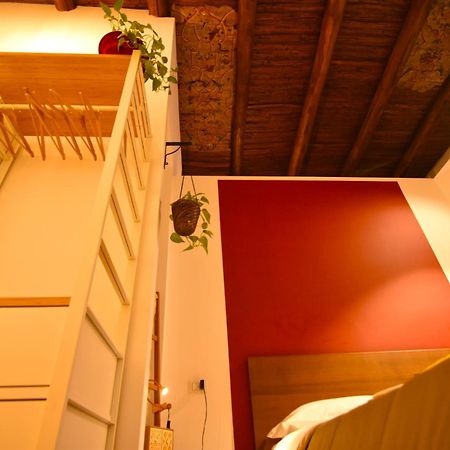 La Casa Di Apollo Lejlighed Napoli Eksteriør billede
