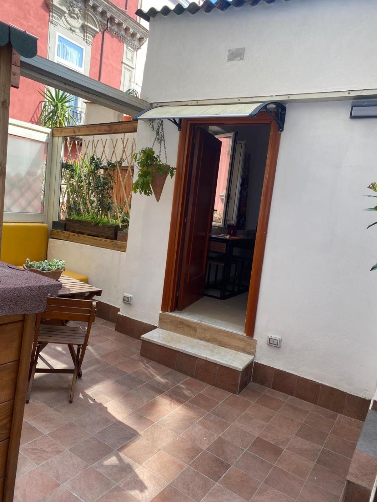 La Casa Di Apollo Lejlighed Napoli Eksteriør billede