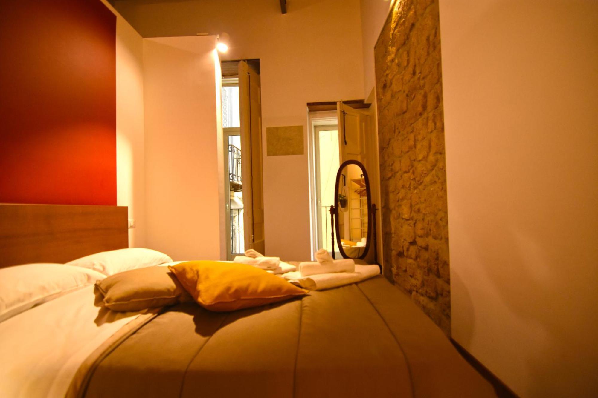 La Casa Di Apollo Lejlighed Napoli Eksteriør billede
